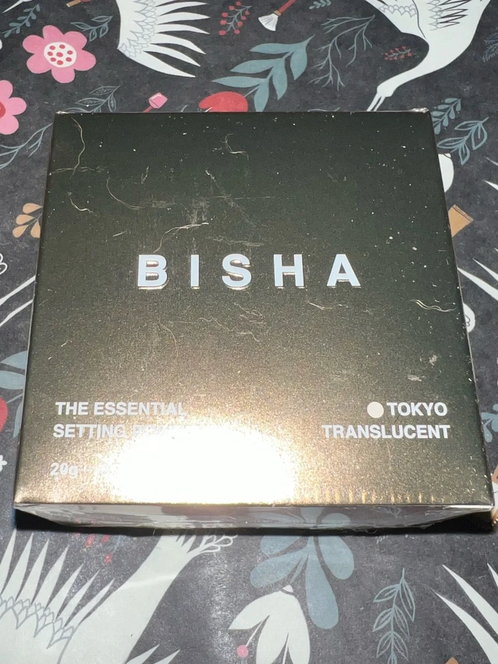 ISH Gold and Black Compact Setting Powder - The Essential Setting Powder